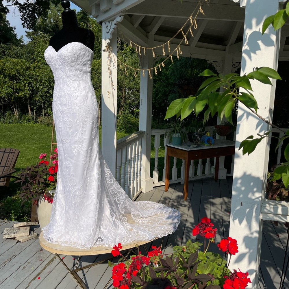 Casablanca white wedding dress